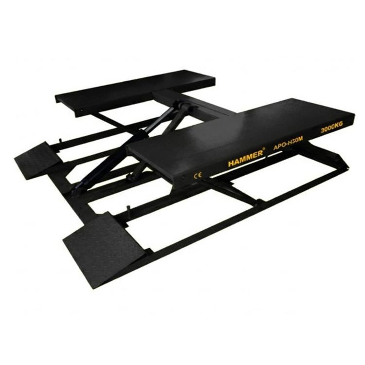 Hydraulic scissor lift for cars